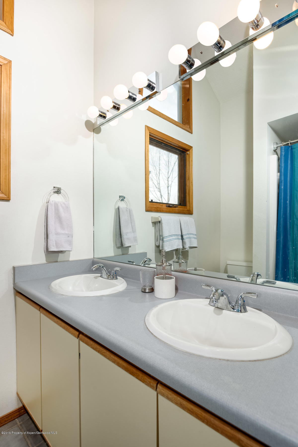 402 Devon Court Basalt, CO 81621 - Photo 8 of 11 402DevonCt_WEB005
