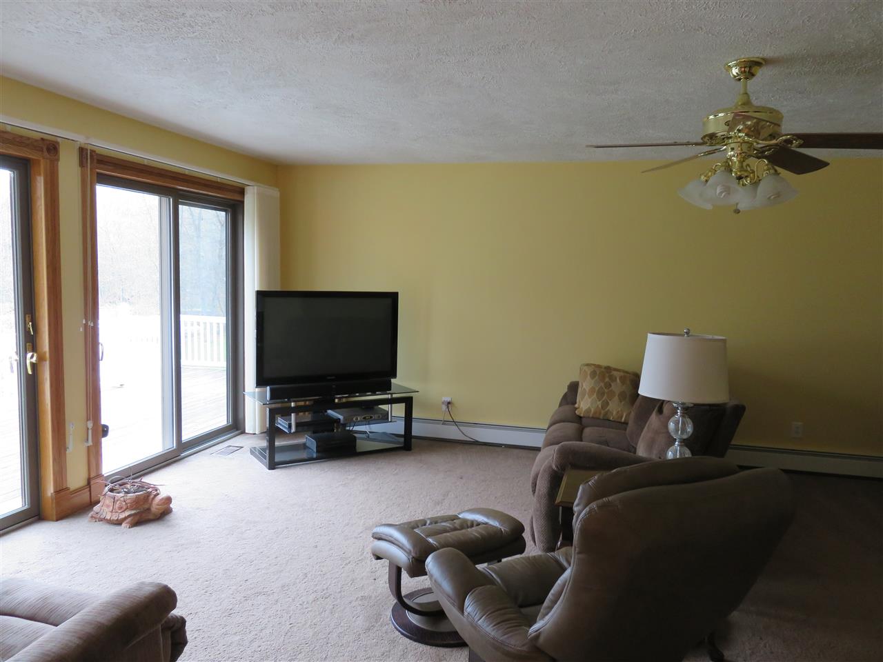 9777 Fenner Road Perry, MI 48872 - Photo 12 of 42 31289410-11.JPG