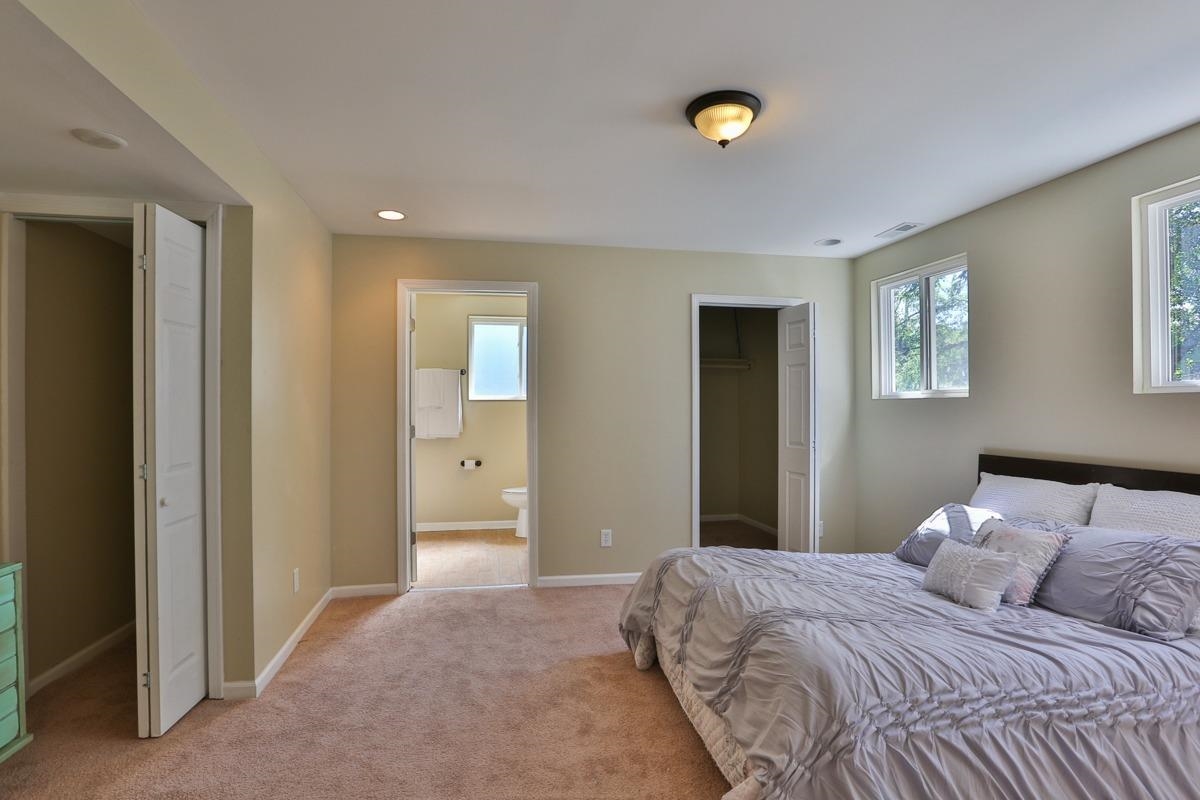 9138 Kleinman Road Highland, IN 46322 - Photo 10 of 10 1200x800