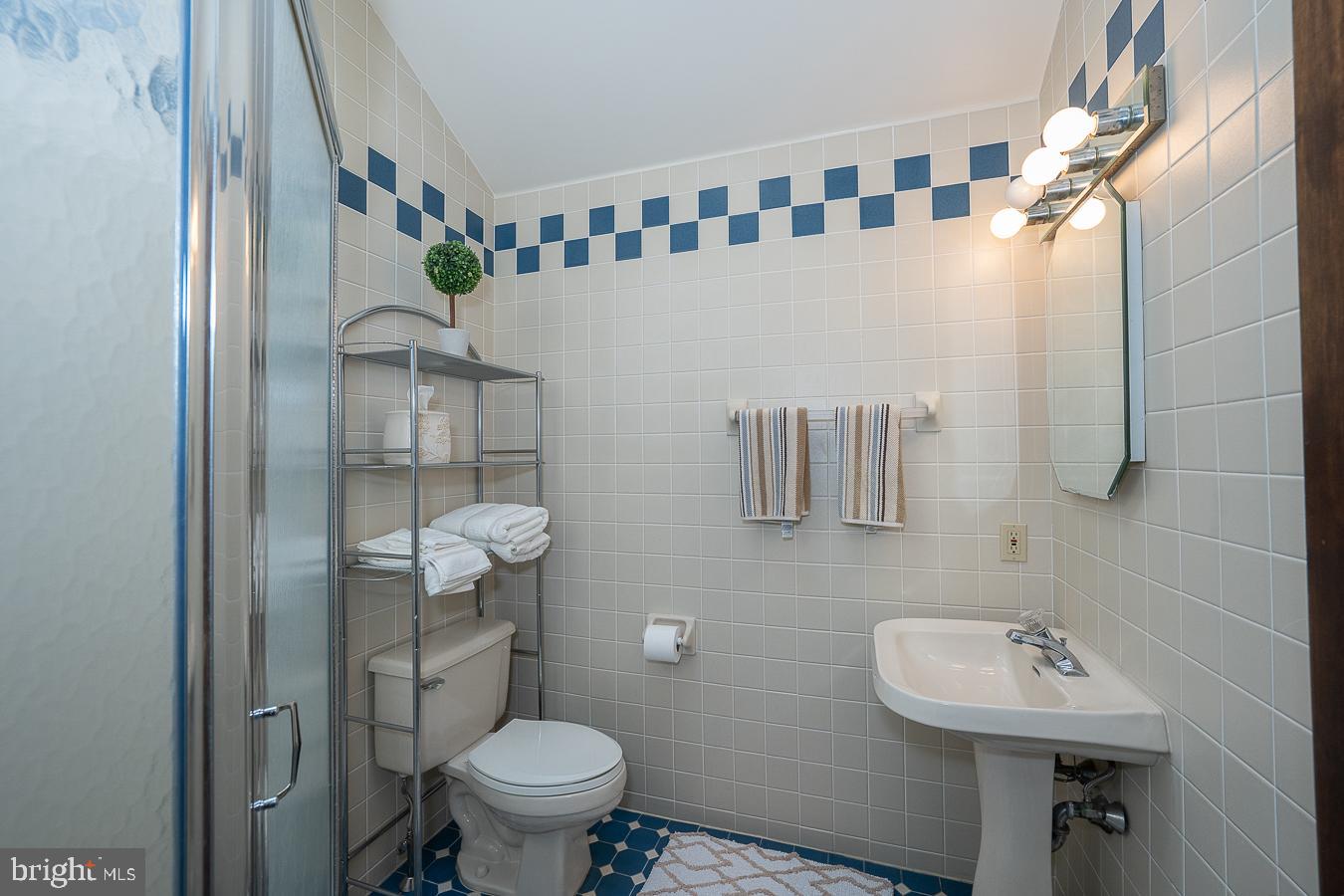 400 Old Gulph Road Penn Valley, PA 19072 - Photo 25 of 46