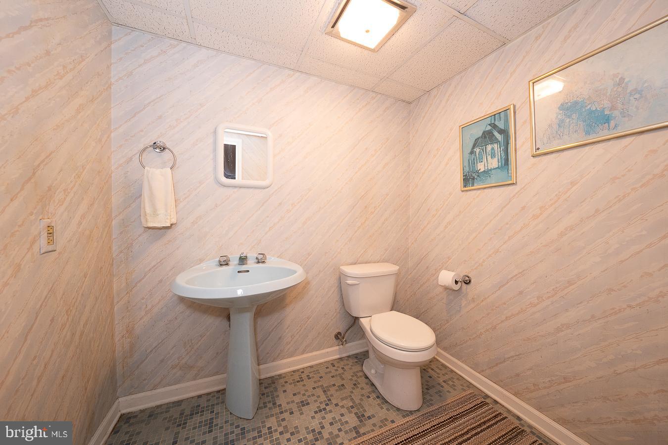 400 Old Gulph Road Penn Valley, PA 19072 - Photo 39 of 46