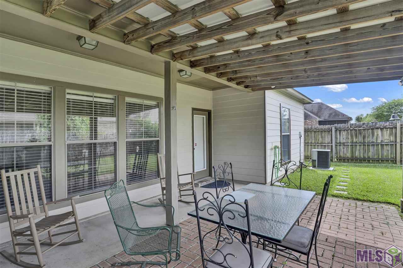 5506 Hidden Ridge Lane Baton Rouge, LA 70816 - Photo 4 of 25