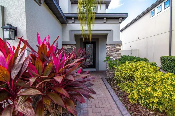 $3,000 | 1977 Nature View Drive, Lutz, FL 33558