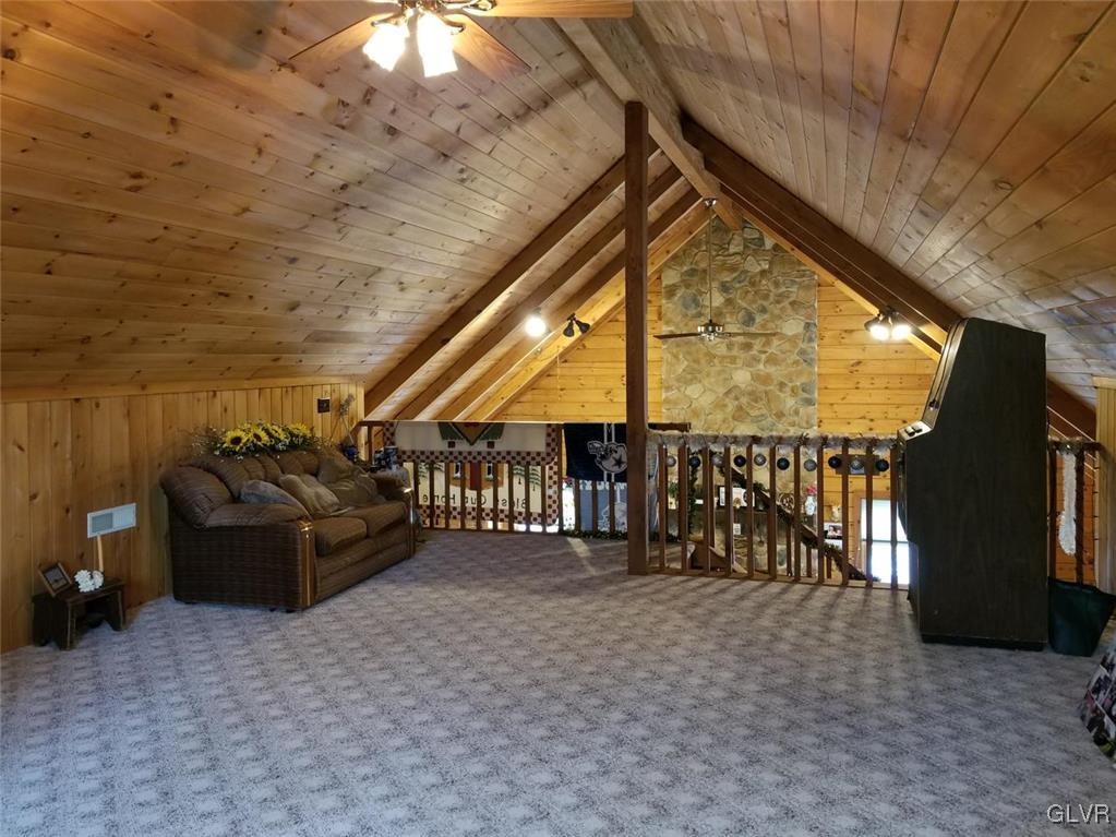 318 Laurel Road New Ringgold, PA 17960 - Photo 5 of 8 Gallery Image 5