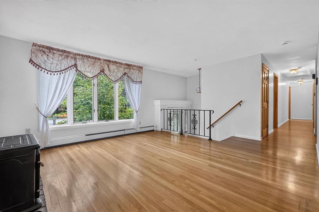 168 Groton Road Westford, MA 01886 - Photo 3 of 42