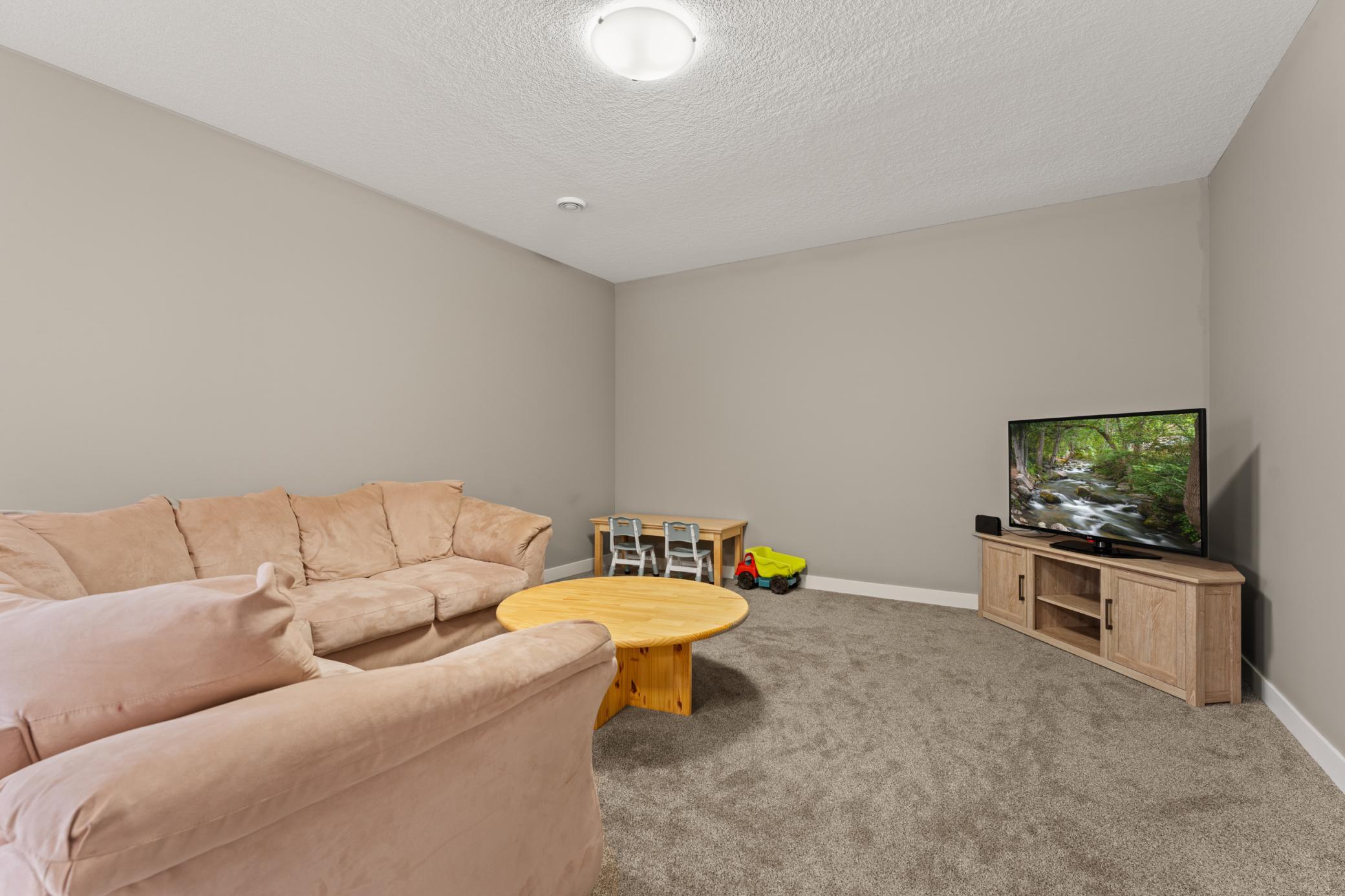 3038 Lake Meadow Drive Northwest Rochester, MN 55901 - Photo 17 of 33