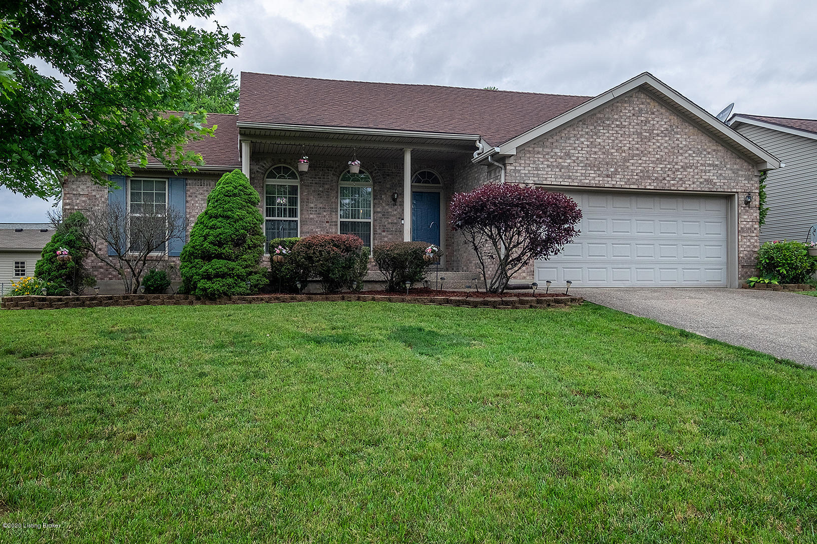 9812 Spring Pointe Court Louisville, KY 40229 - Photo 2 of 58 9812 Spring Pointe C-Lusch Group Homes