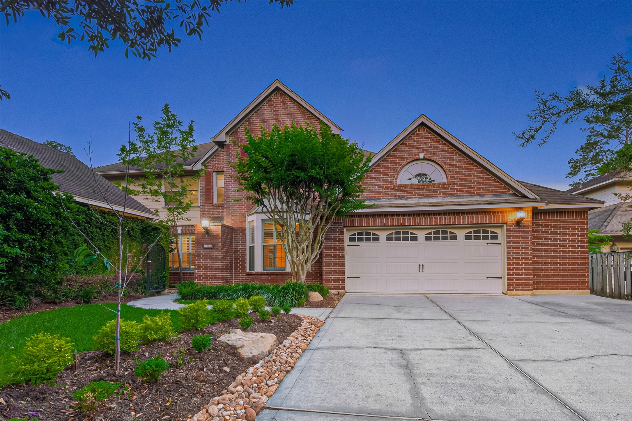 10 Mirror Ridge Drive The Woodlands, TX 77382 - Photo 2 of 46