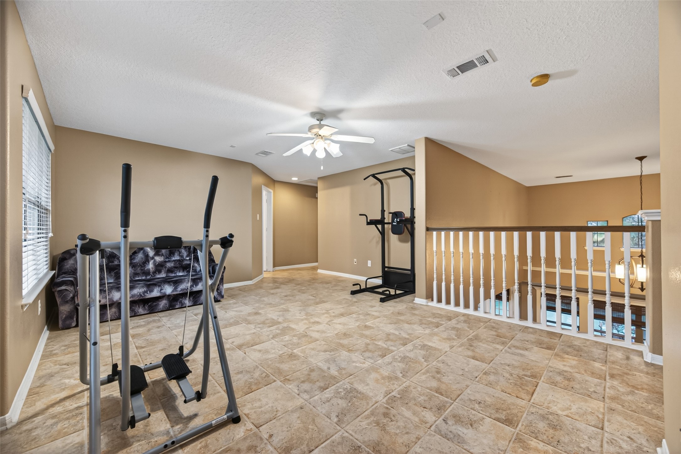 10 Mirror Ridge Drive The Woodlands, TX 77382 - Photo 27 of 46