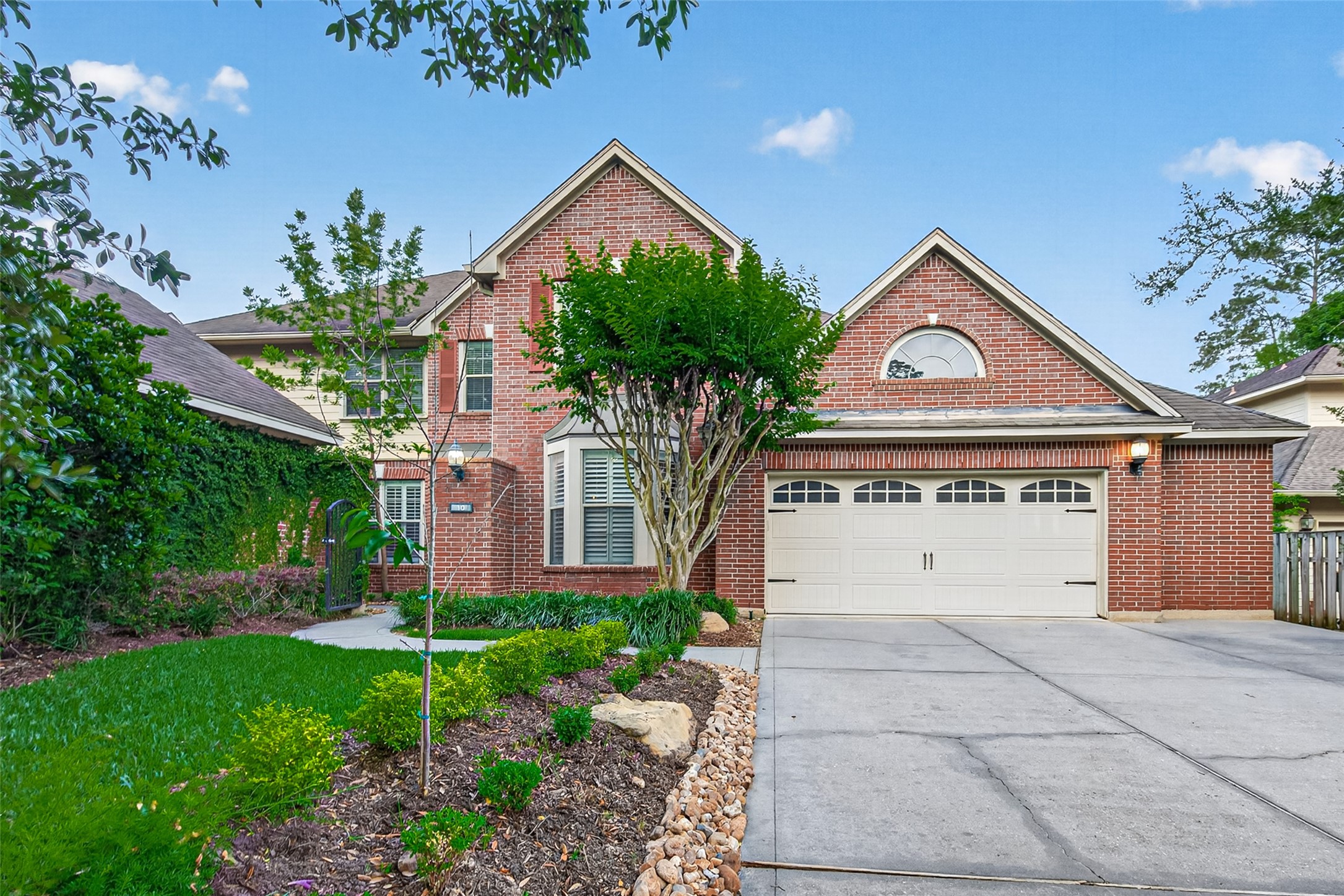 10 Mirror Ridge Drive The Woodlands, TX 77382 - Photo 5 of 46