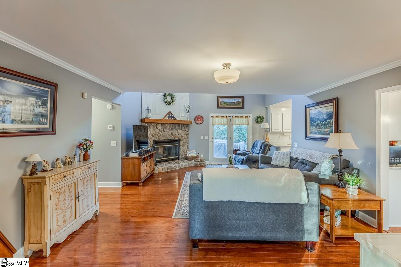 241 Bramlett Road Greer, SC 29651 - Photo 10 of 50