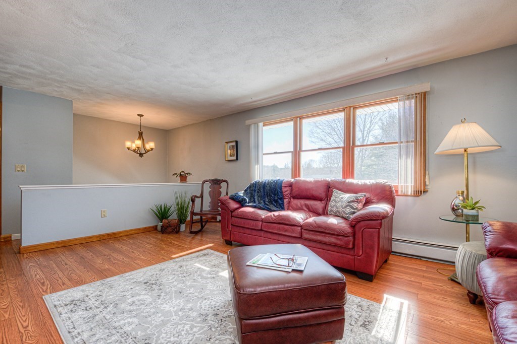 15 Oak Ridge Way Shrewsbury, MA 01545 - Photo 3 of 31 Gallery Image 3