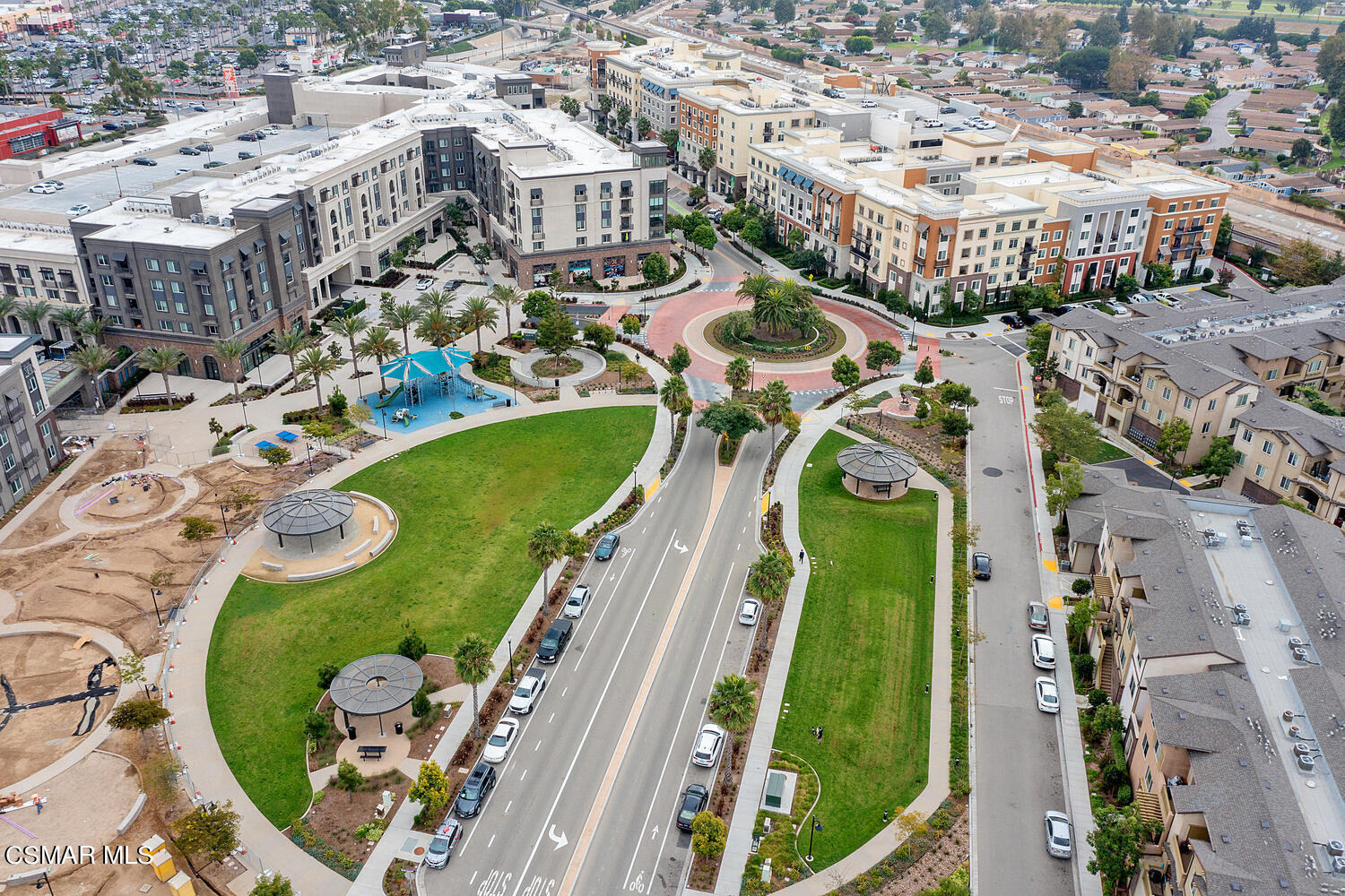 2850 Wagon Wheel Road, Unit 303 Oxnard, CA 93036 - Photo 38 of 42 an aerial view of a swimming pool and outdoor space
