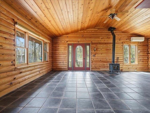 540 Bowers Road Belleville, WI 53508 - Photo 9 of 33