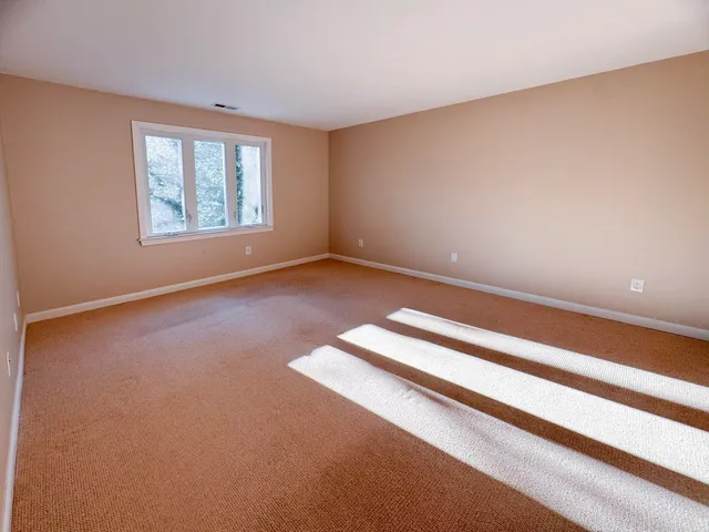 $3,300 | 225 SW Meadows, Unit 225, Teaticket, MA 02536