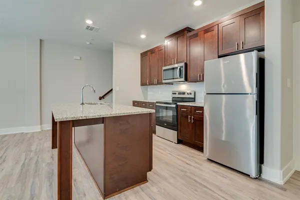 $1,750 | 115 West Jones Street, Unit 103, Krum, TX 76249