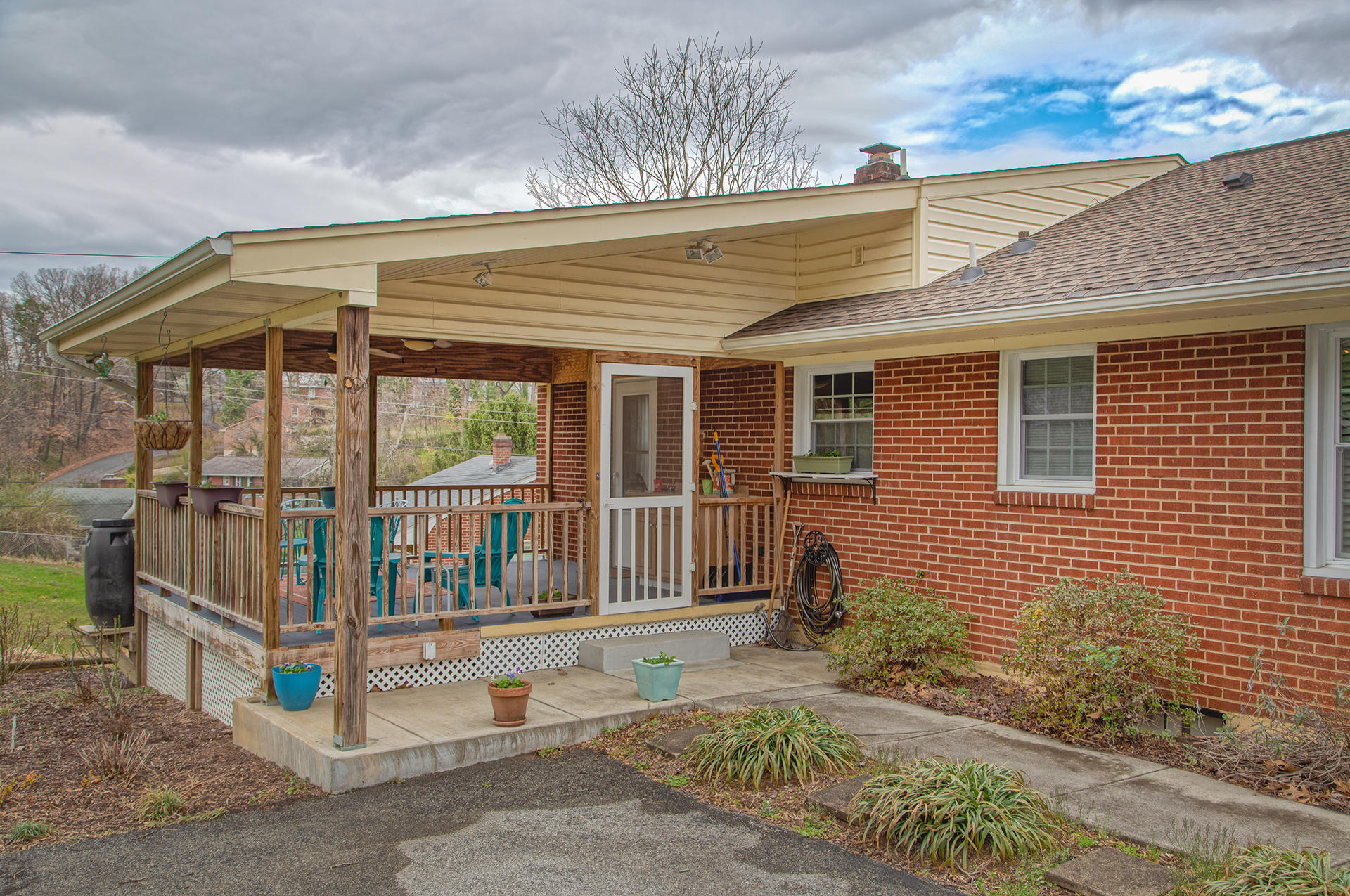 938 Glenn Ridge Road Northwest Roanoke, VA 24017 - Photo 29 of 35 30