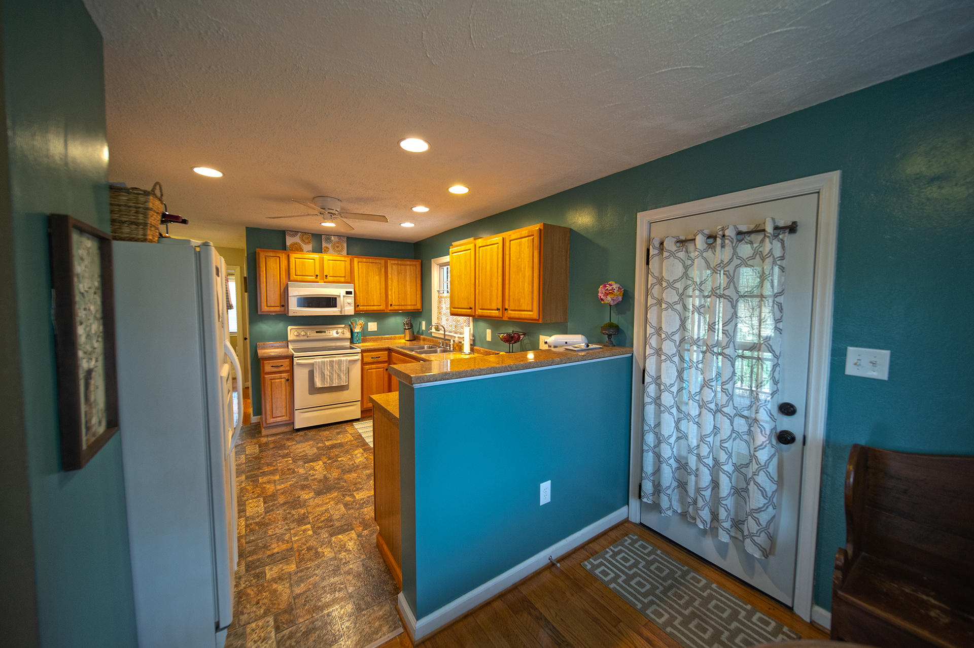 938 Glenn Ridge Road Northwest Roanoke, VA 24017 - Photo 8 of 35 14