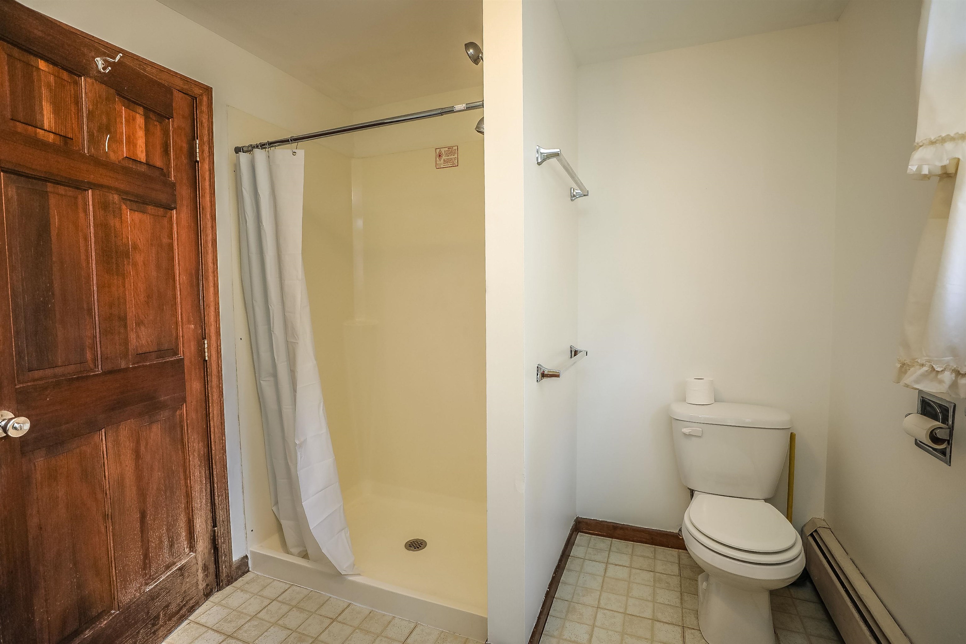 23 Monza Road Nashua, NH 03064 - Photo 14 of 22