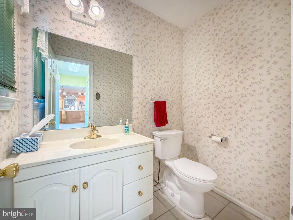 350 Richard Road Yardley, PA 19067 - Photo 14 of 44 Powder Room