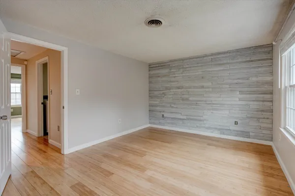 $2,500 | 50 Edward J Roy Drive, Unit #48, Manchester, NH 03104