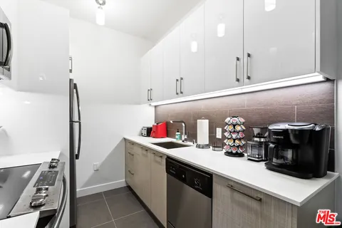 $615,000 | 939 South Broadway, Unit 308, Los Angeles, CA 90015