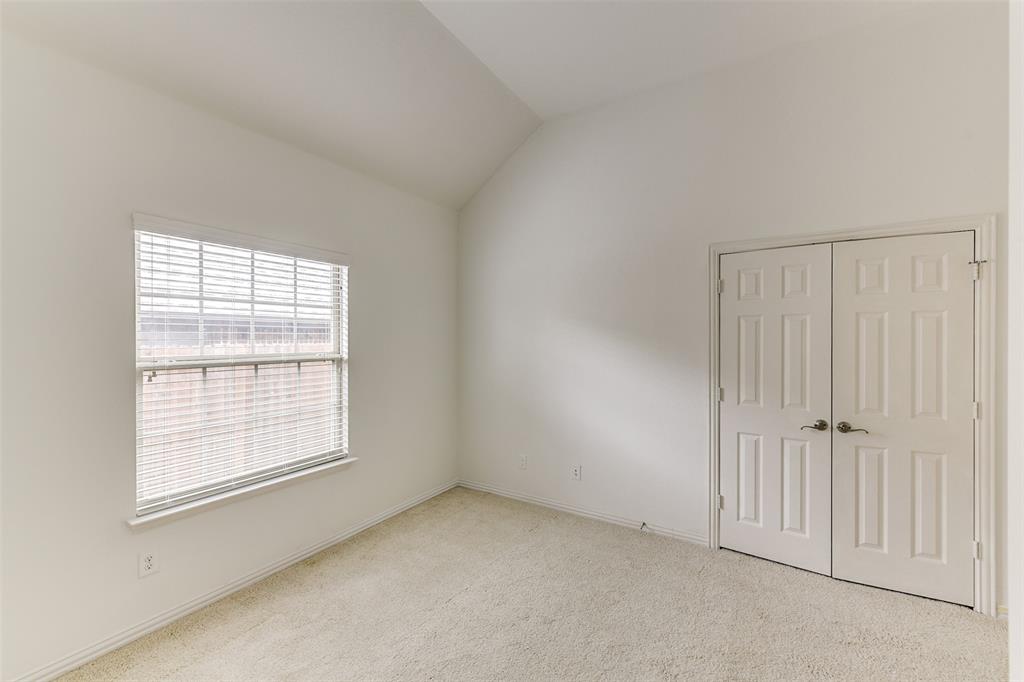123 Quail Run Road Red Oak, TX 75154 - Photo 7 of 30 an empty room with a window