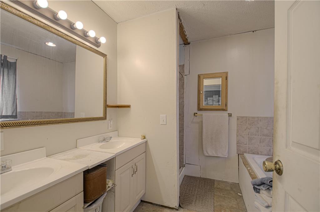 3006 Northeast Parvin Road Kansas City, MO 64117 - Photo 9 of 18