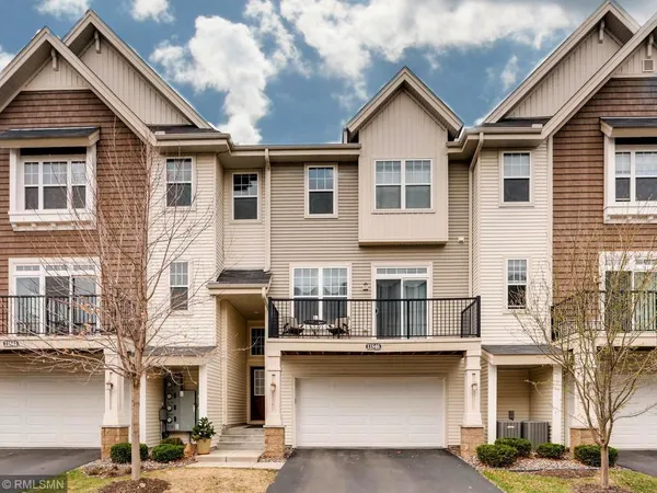 $2,050 | 11846 Emery Village Drive North, Champlin, MN 55316