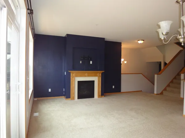 $2,050 | 11846 Emery Village Drive North, Champlin, MN 55316