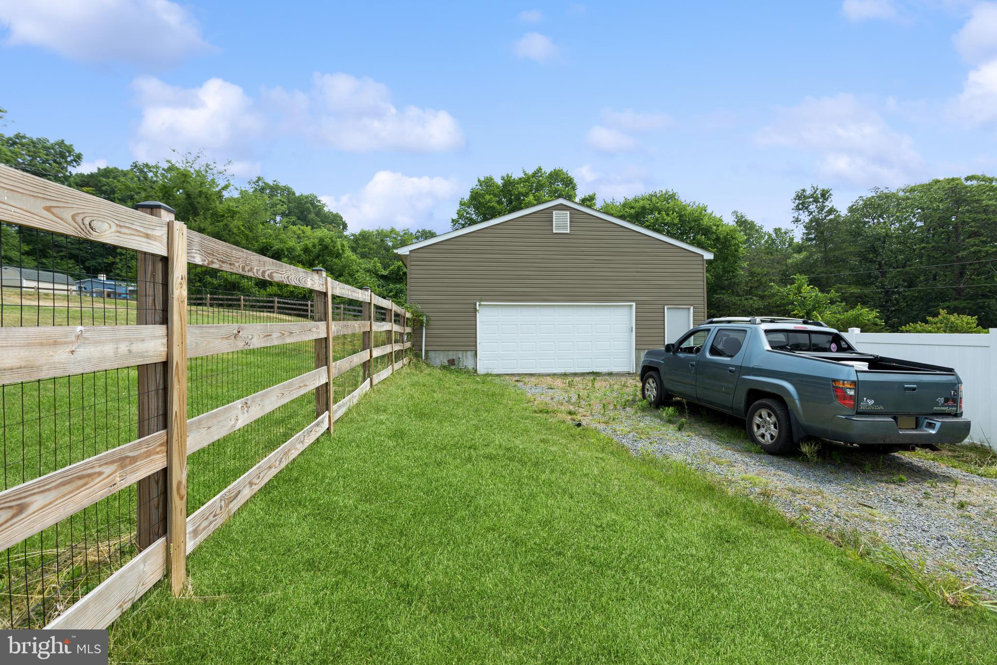 10330 Rogues Road Midland, VA 22728 - Photo 6 of 33 2nd detached garage w electricity, water and loft