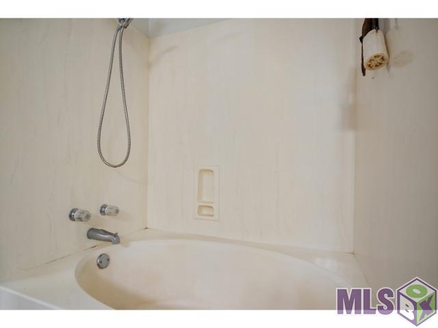 18581 Perkins Oak Road Prairieville, LA 70769 - Photo 14 of 18 Gallery Image 14