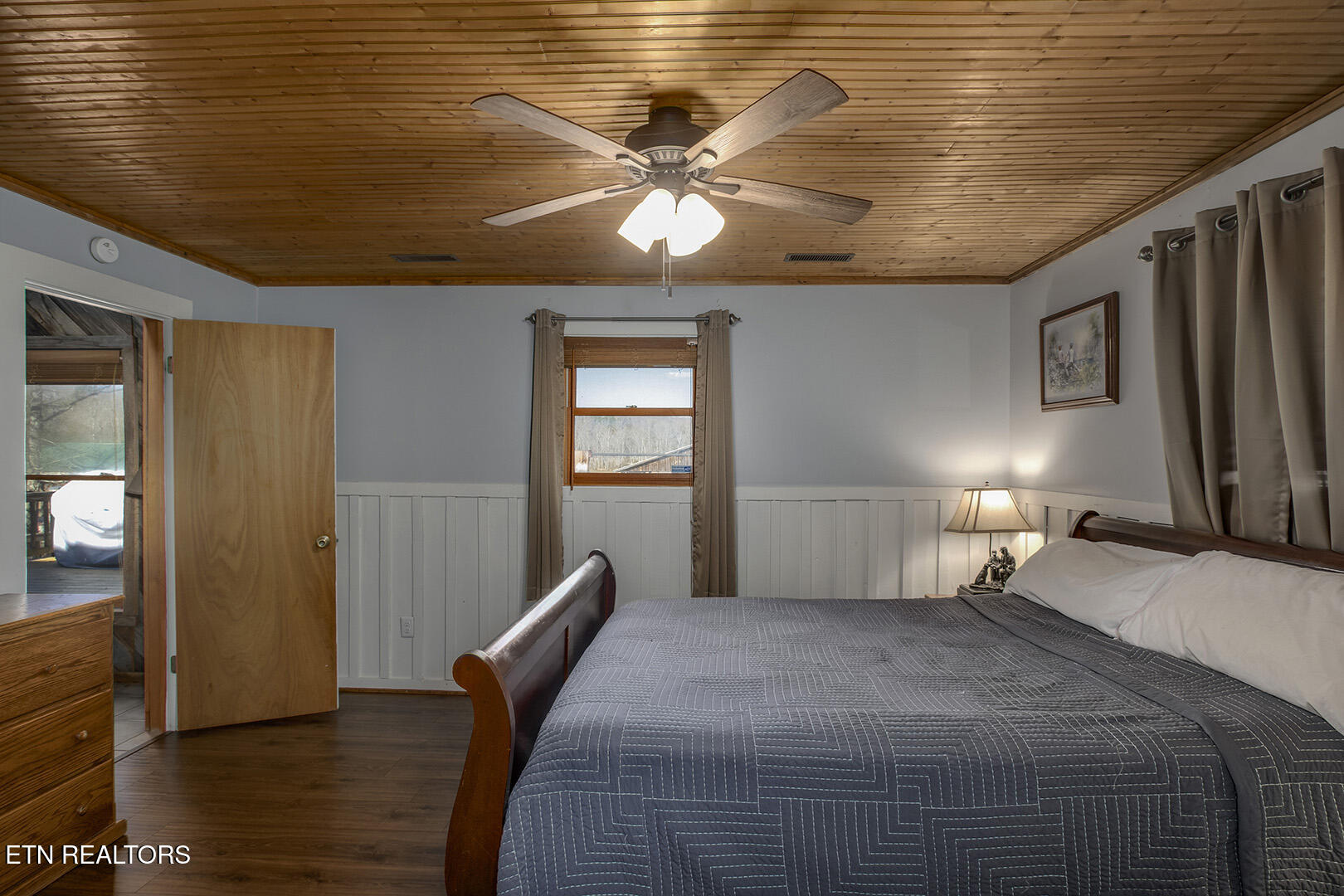 4368 River Road Ten Mile, TN 37880 - Photo 20 of 54 20_RiverRoad_4368_MasterBedroom01