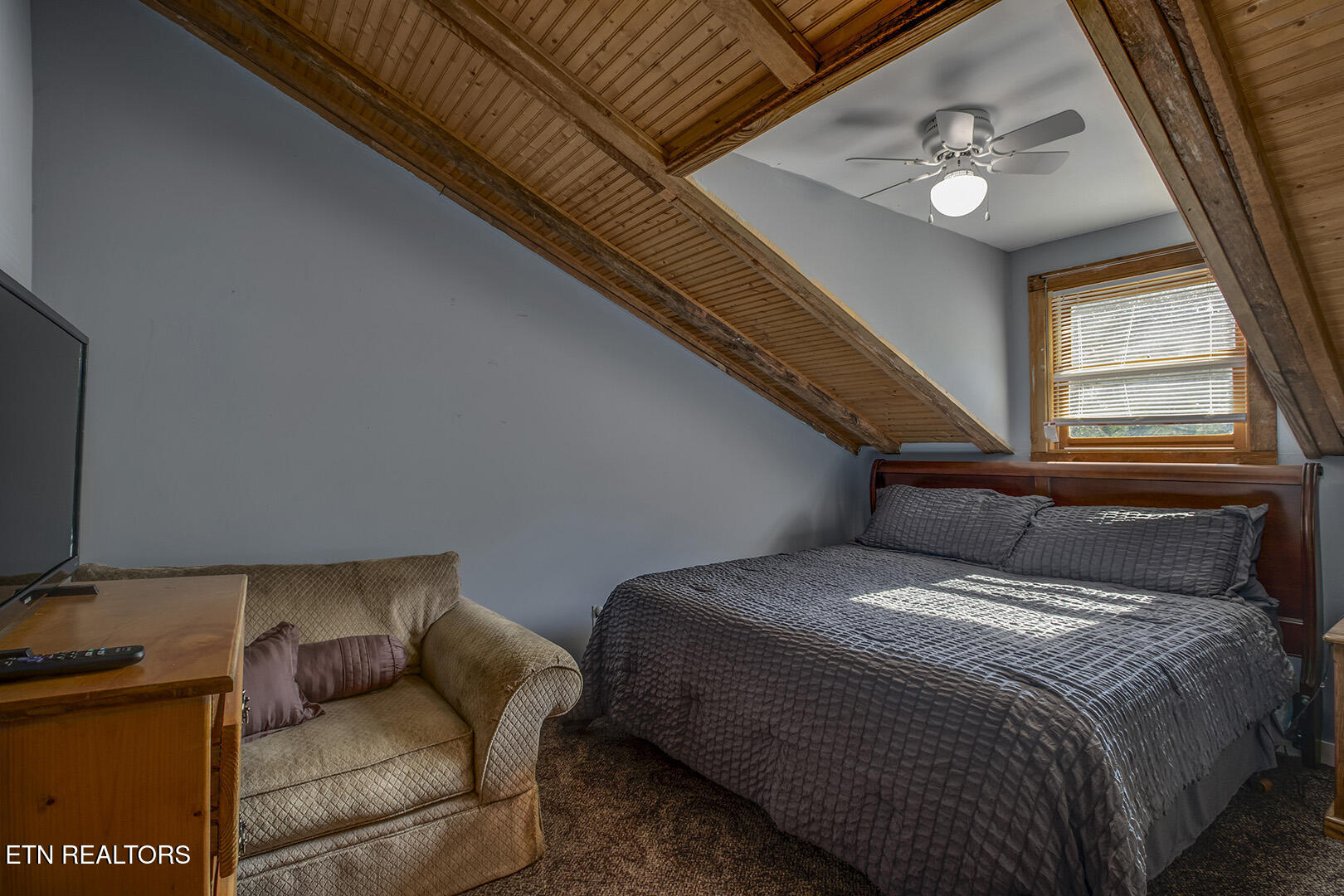 4368 River Road Ten Mile, TN 37880 - Photo 30 of 54 30_RiverRoad_4368_Bedroom3_01