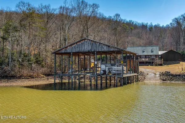 $975,000 | 4368 River Road, Ten Mile, TN 37880