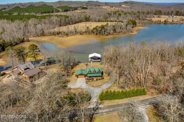 $975,000 | 4368 River Road, Ten Mile, TN 37880