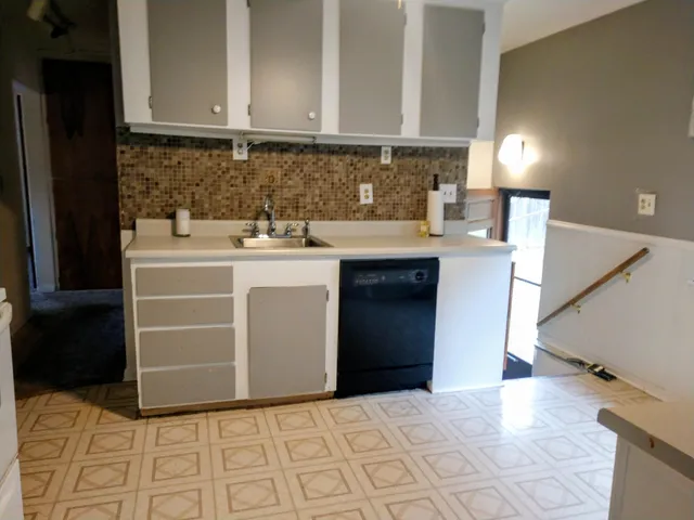 $162,900 | 1426 18th Street, Port Huron, MI 48060