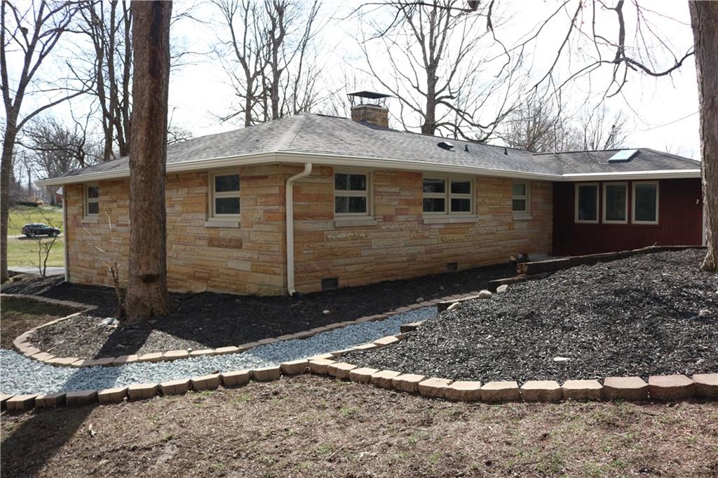 1325 North Nursery Road Anderson, IN 46012 - Photo 9 of 31