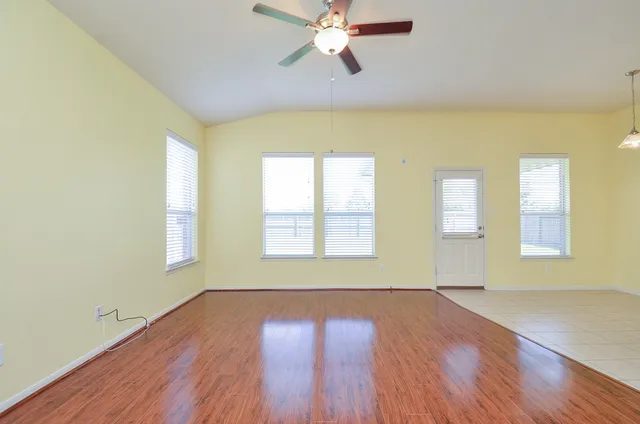 $2,075 | 20110 Goss Hollow Lane, Katy, TX 77449