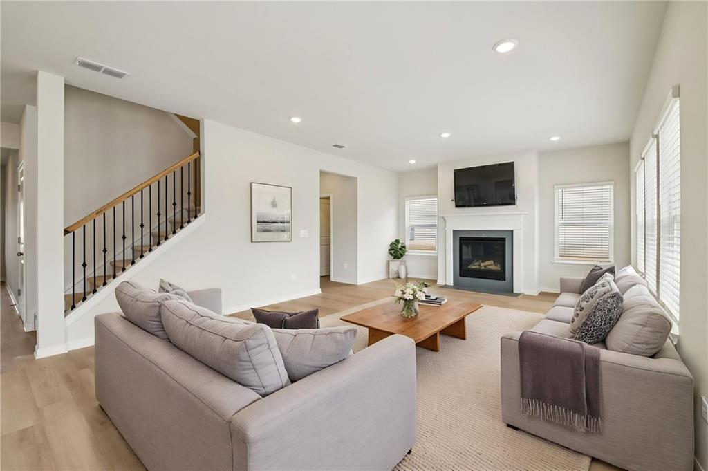 6941 Winchester Place Fairburn, GA 30213 - Photo 7 of 54