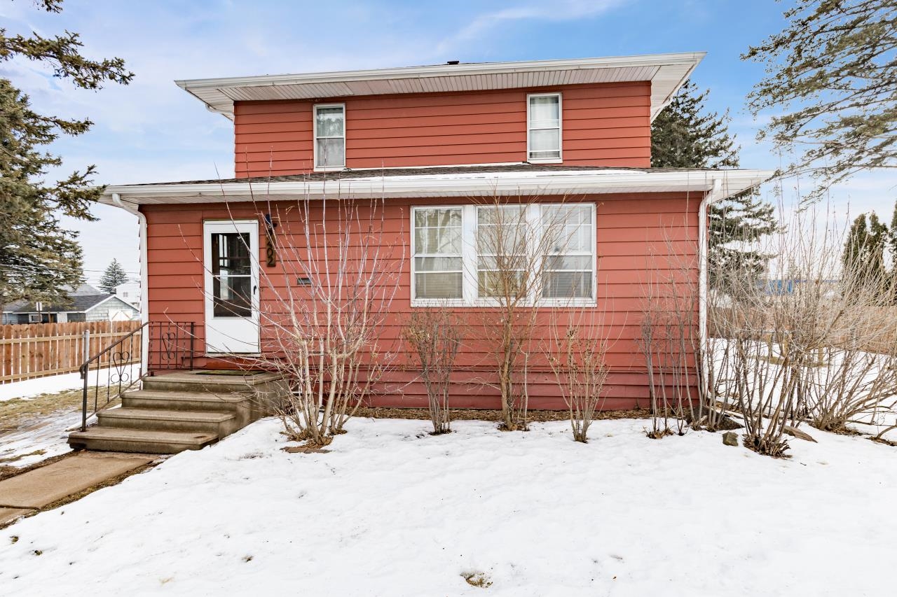 2402 Banks Avenue Superior, WI 54880 - Photo 2 of 49