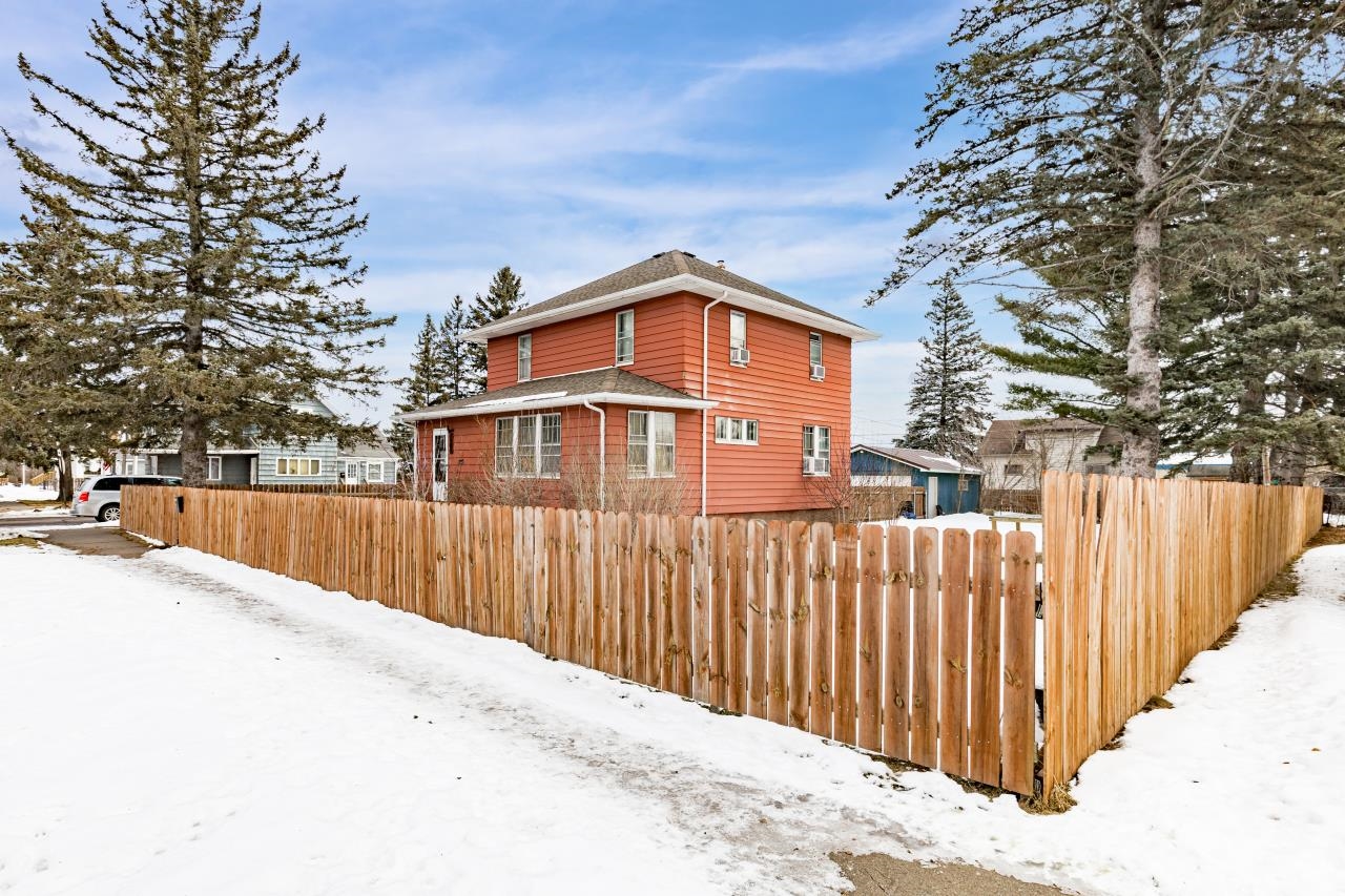 2402 Banks Avenue Superior, WI 54880 - Photo 35 of 49