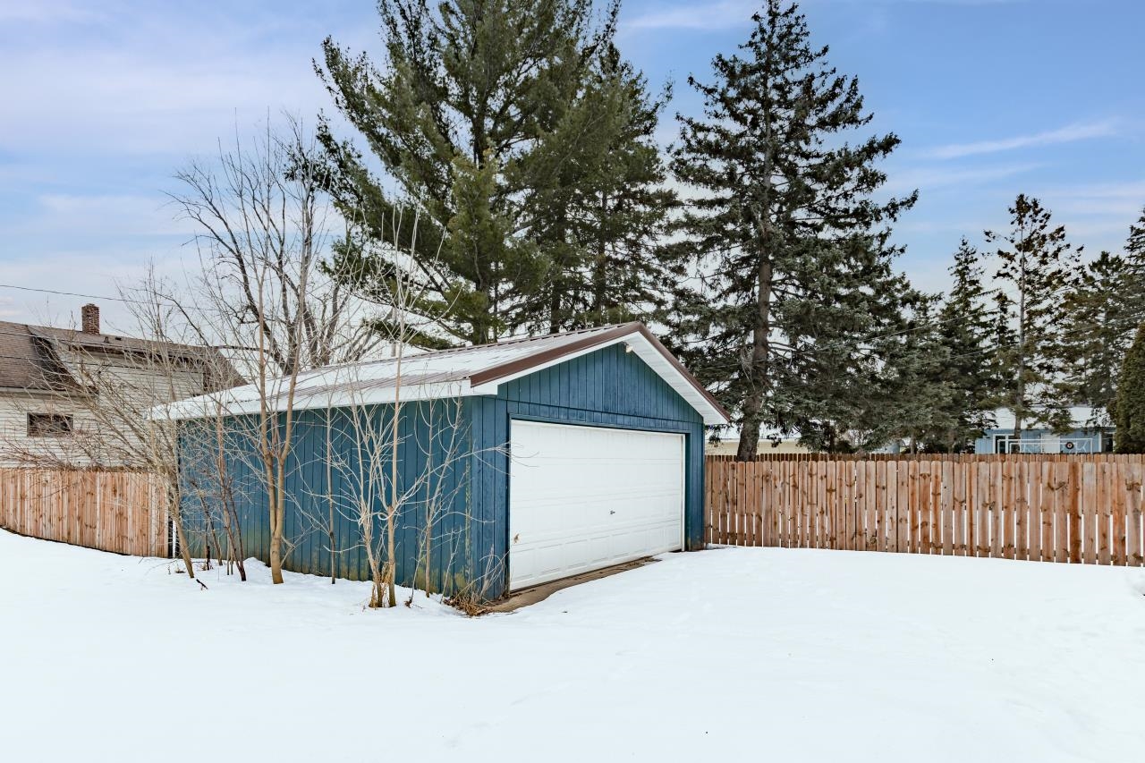 2402 Banks Avenue Superior, WI 54880 - Photo 49 of 49