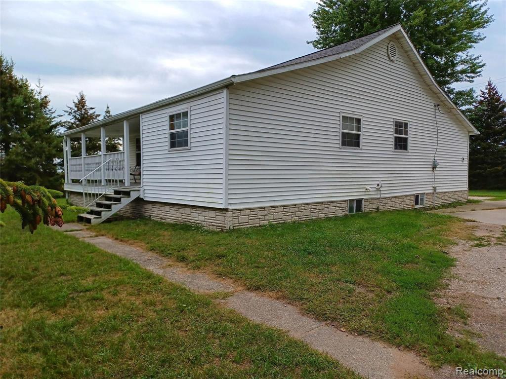 3410 South Iva Road Hemlock, MI 48626 - Photo 3 of 30 Gallery Image 3