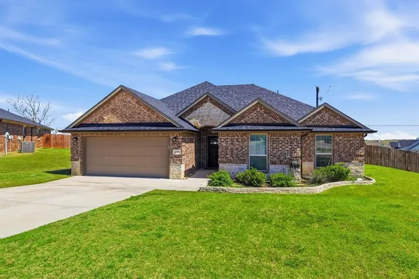 $339,900 | 4101 Windmill Court, Sanger, TX 76266