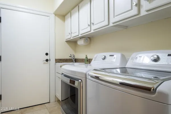 a view of a storage & utility room