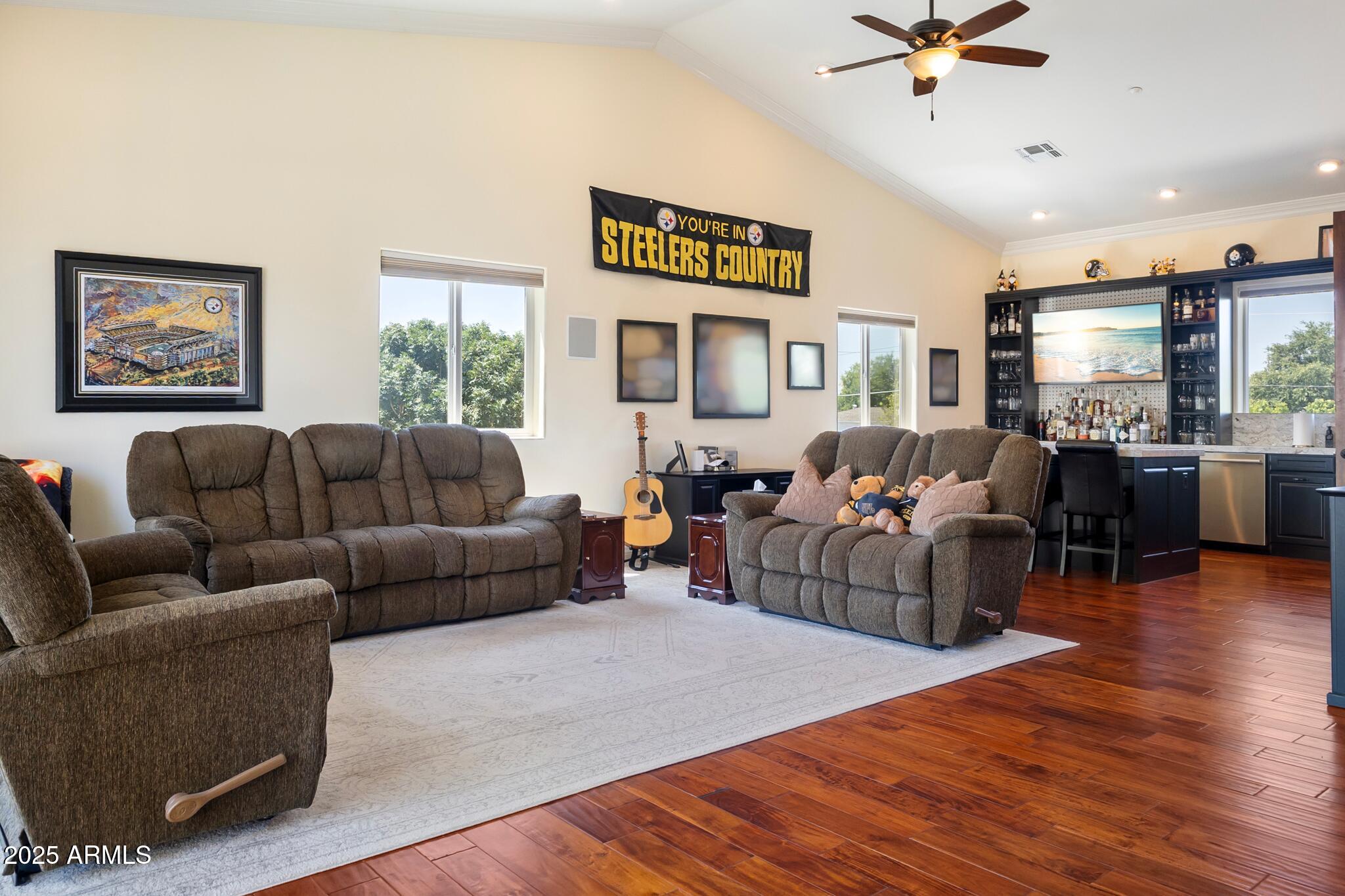229 West Vista Avenue Phoenix, AZ 85021 - Photo 79 of 115 a living room with furniture kitchen view and a large window