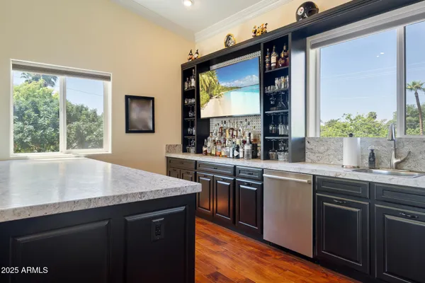 $2,400,000 | 229 West Vista Avenue, Phoenix, AZ 85021