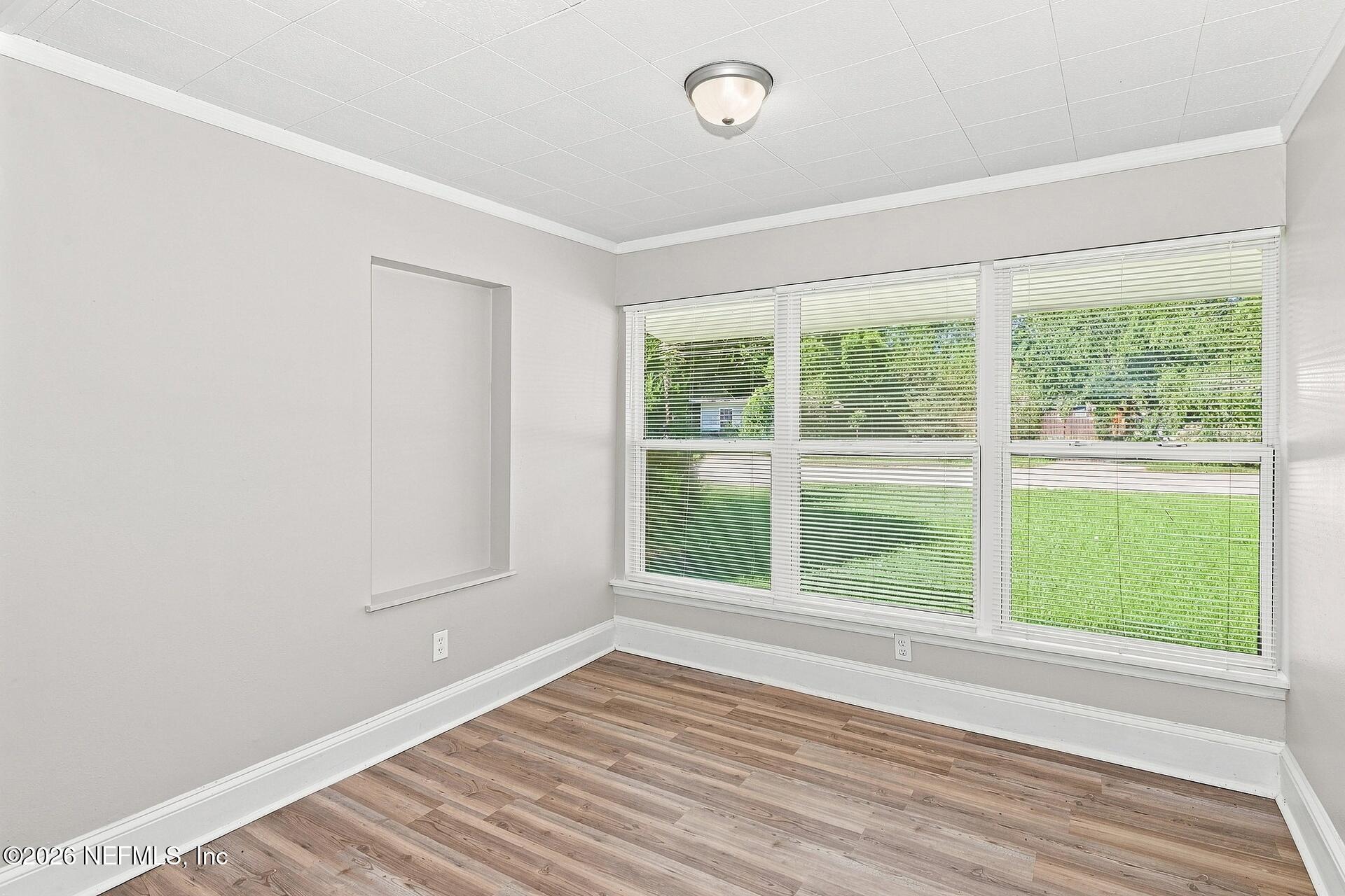 9776 Hogan Road Jacksonville, FL 32246 - Photo 2 of 16 003 - Living Room