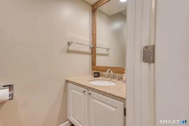 $292,500 | 797 Long Hill Road, Unit B, Middletown, CT 06457